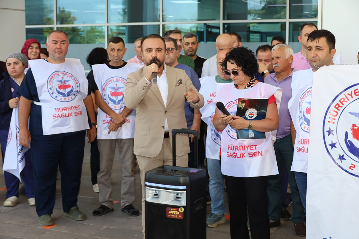 bafradaki-gida-zehirlenmesine-hurriyet-saglik-senden-sert-tepki-2.jpg