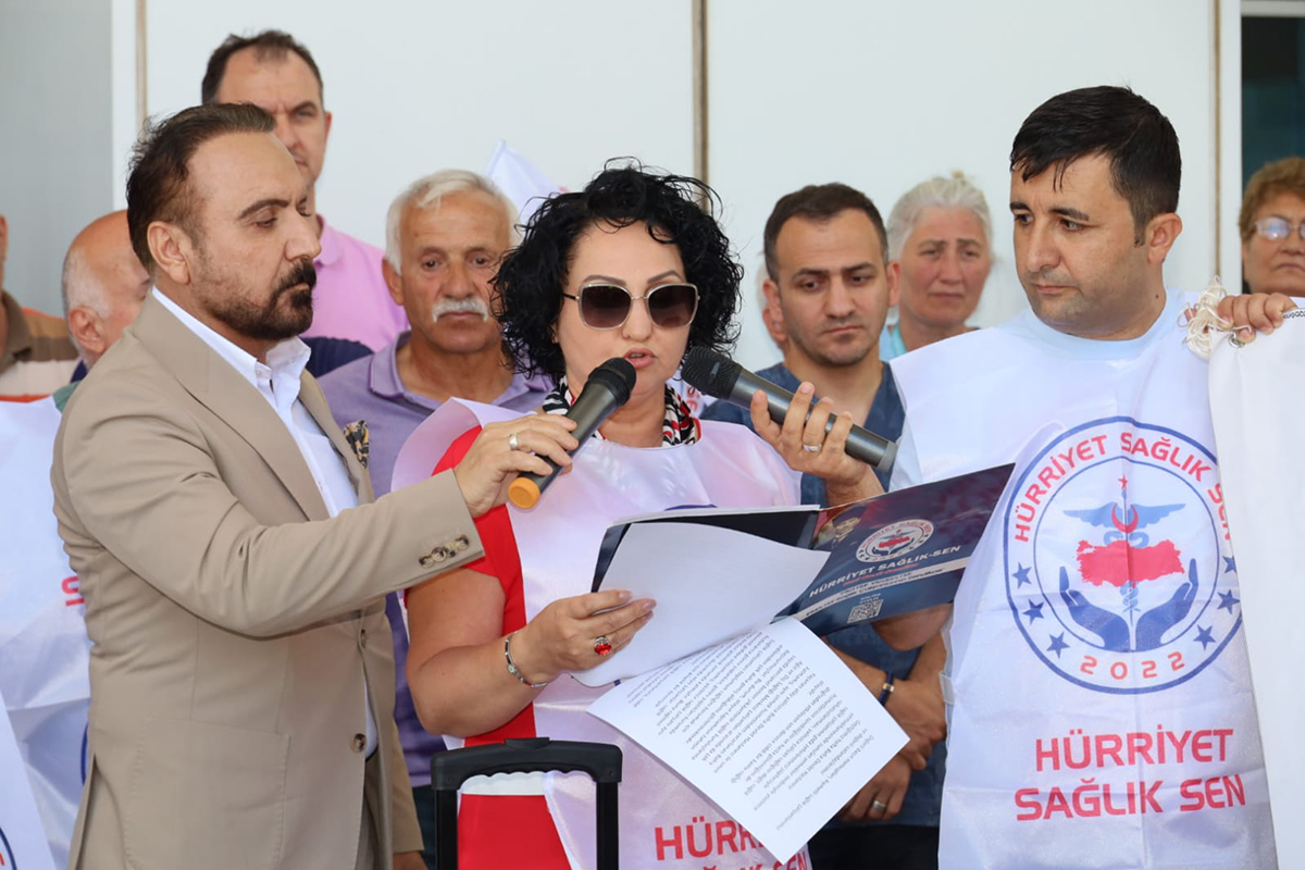 bafradaki-gida-zehirlenmesine-hurriyet-saglik-senden-sert-tepki-4.jpg