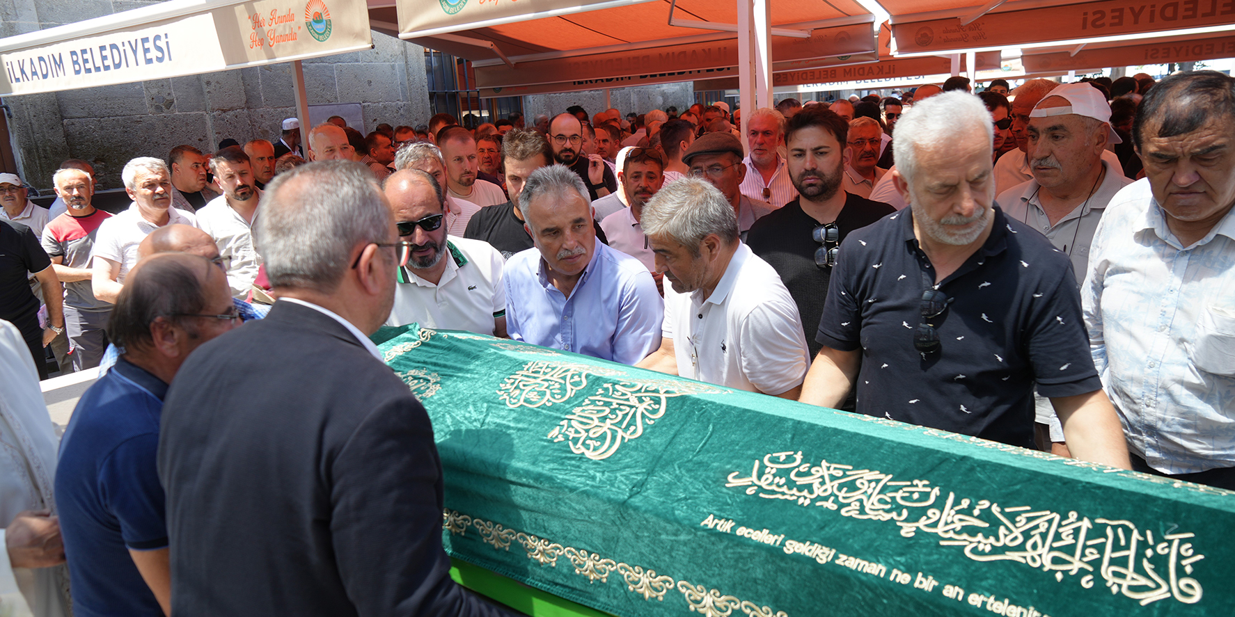 bafradaki-kazada-olen-mustafa-kursat-bektas-topraga-verildi-1.jpg