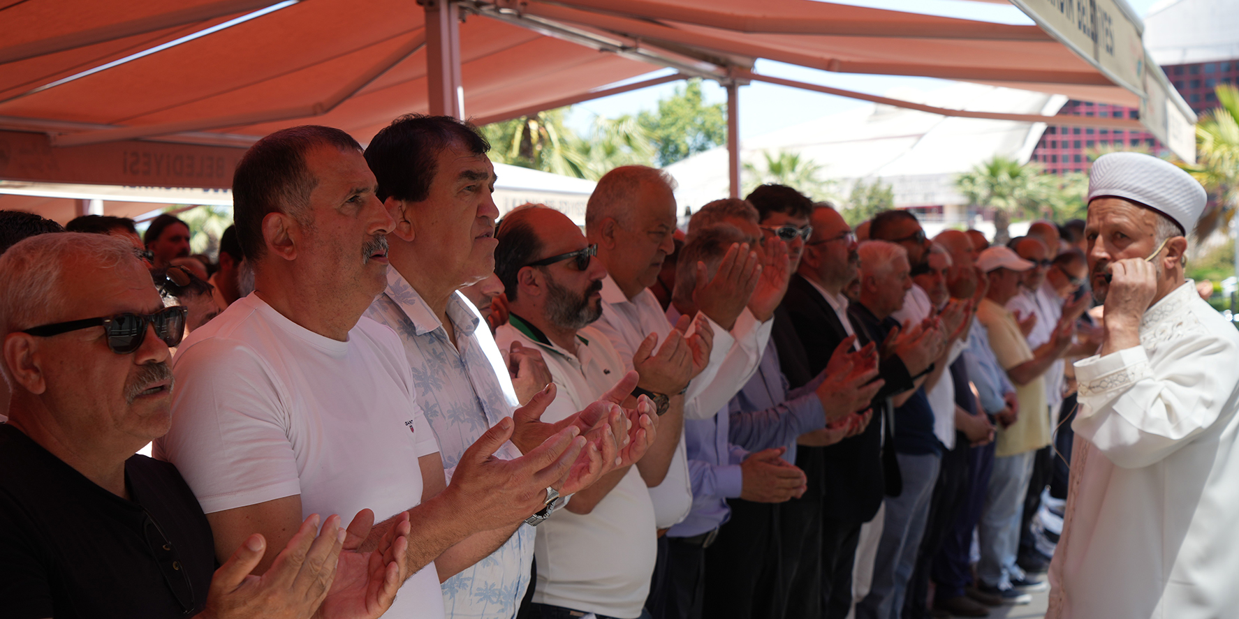 bafradaki-kazada-olen-mustafa-kursat-bektas-topraga-verildi-4.jpg