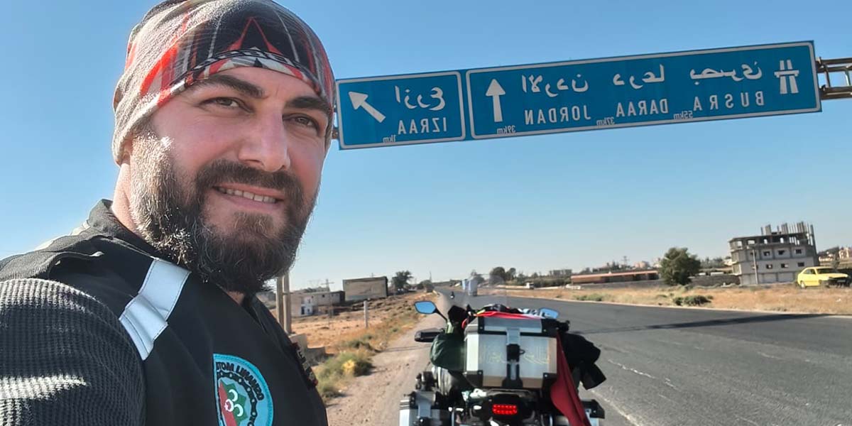 bafradan-cikti-mekkeye-motosikletle-ulasti-2.jpg