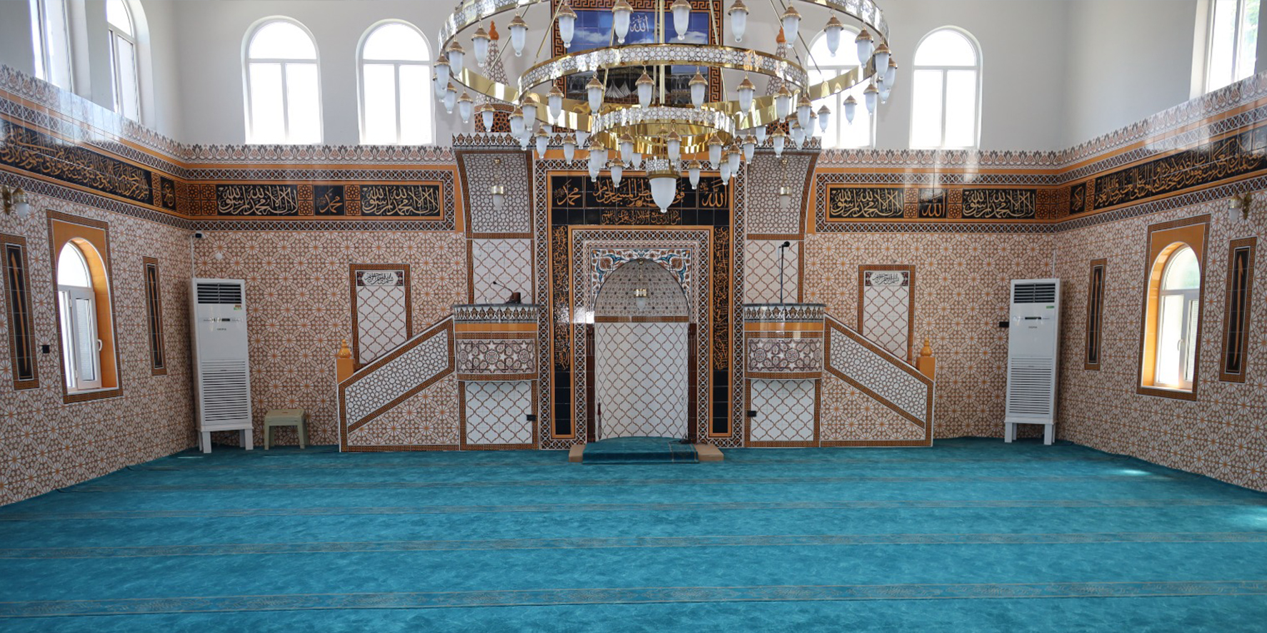 bahceli-camii-yenilenen-yuzuyle-ibadete-acildi-2.jpg