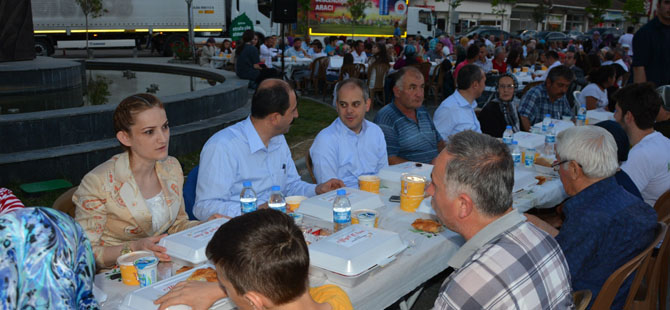 bakan-kilic-iftarini-alacamda-acti-001.jpg