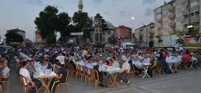 bakan-kilic-iftarini-alacamda-acti-003.jpg