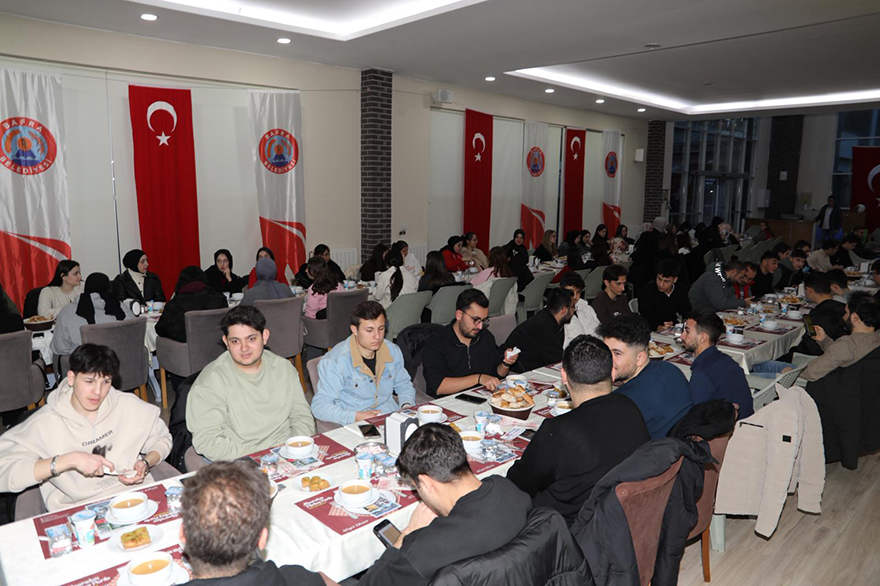 baskan-hamit-kilic-kykli-ogrencilerle-iftarda-bulustu-006.jpeg