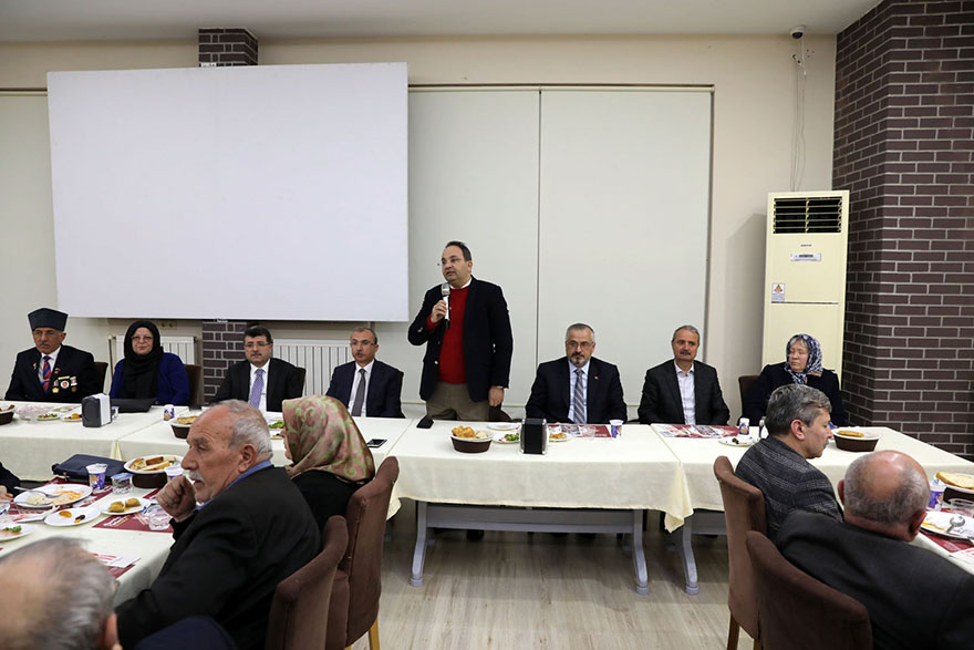 baskan-kilic-sehit-ve-gazi-aileleri-ile-iftarda-bulustu-2.jpg