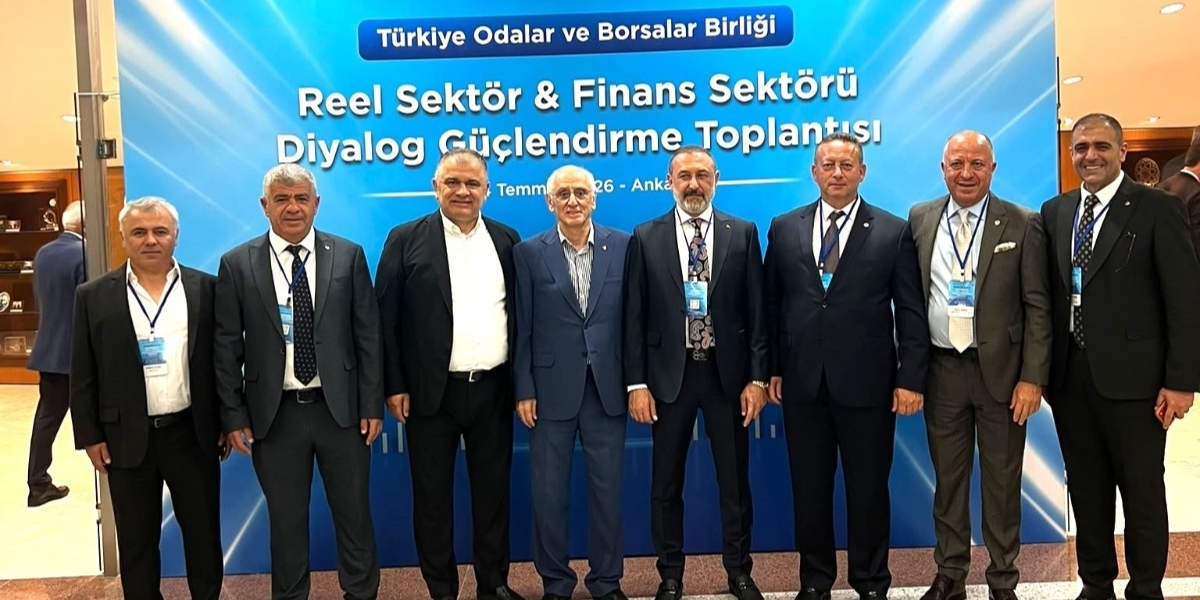 baskan-kocabas-tobbda-bafrayi-temsil-etti-001.jpg