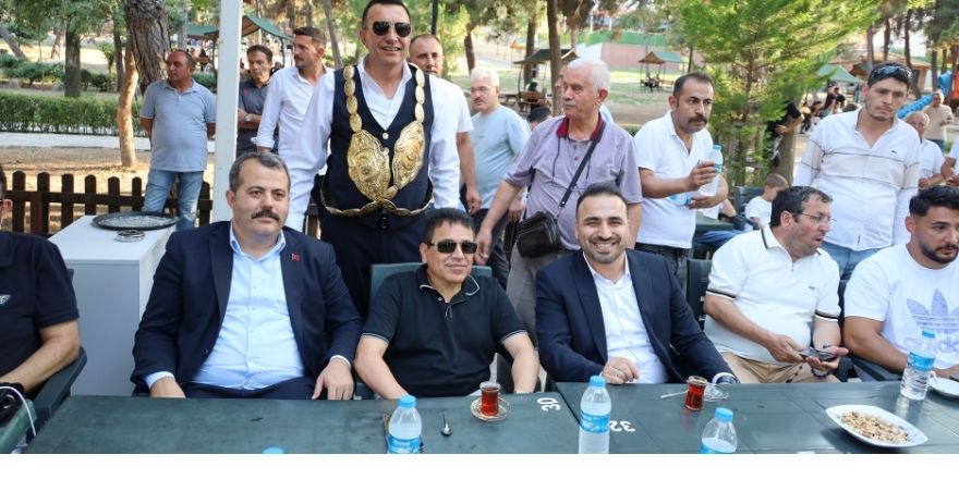 baskan-murat-gul-19-kunduz-guresleri-vezirkoprunun-tanitimina-buyuk-katki-sagladi3.jpg