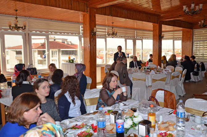 baskan-sahin-kadinlari-unutmadi-010.jpg