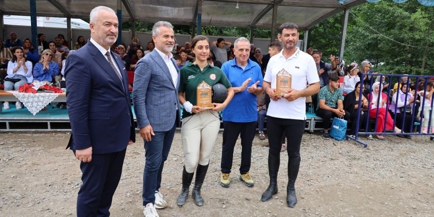 baskan-topaloglu-bu-festivalin-turkiyede-bir-benzeri-yok-001.jpg
