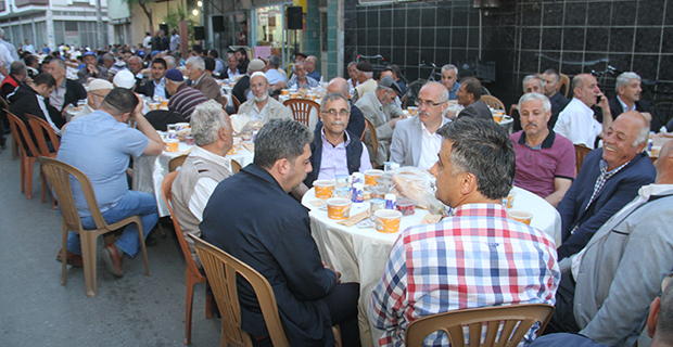 bengu-ve-civar-koyler-iftar-yemeginde-bir-araya-geldi-3.jpg