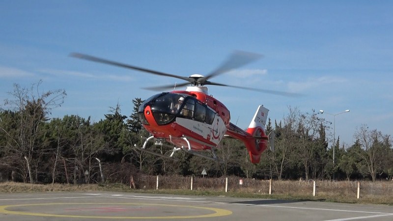 beyin-kanamasi-geciren-hastanin-yardimina-ambulans-helikopter-yetisti-001.jpg