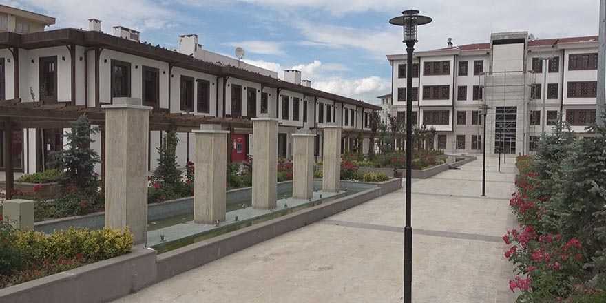 boyabat-meydan-projesi-kentin-cazibe-merkezi-olacak-1.jpg