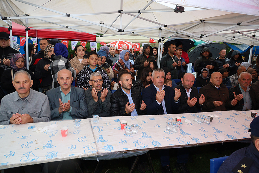 buyukdagda-yagmura-ragmen-festival-coskusu-10.jpg