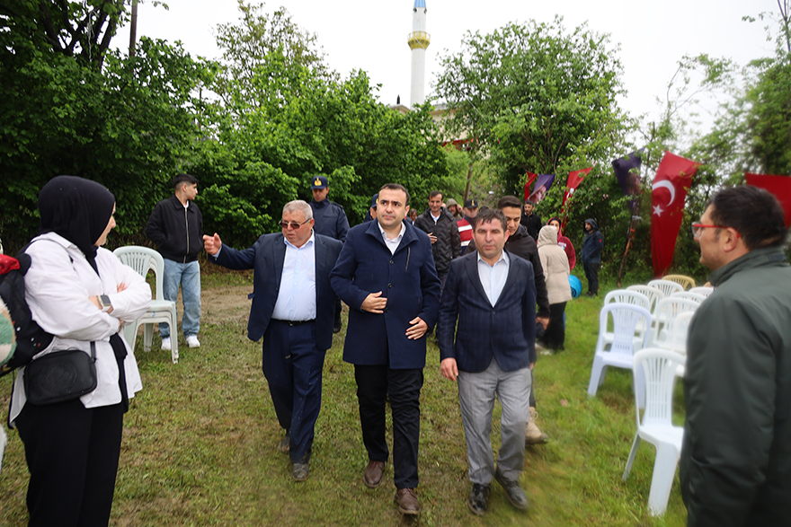 buyukdagda-yagmura-ragmen-festival-coskusu-12.jpg