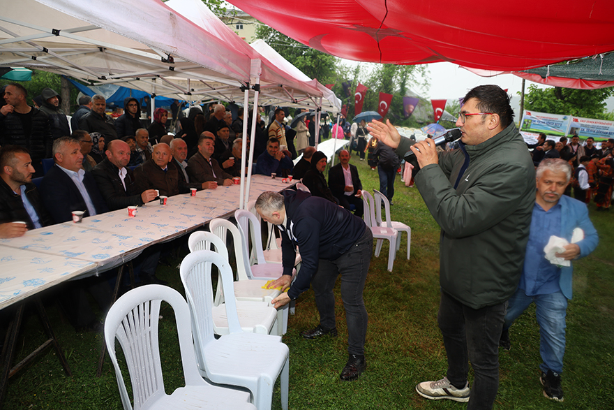 buyukdagda-yagmura-ragmen-festival-coskusu-15.jpg