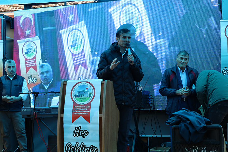 buyukdagda-yagmura-ragmen-festival-coskusu-baskan-adnan-acar-001.jpg