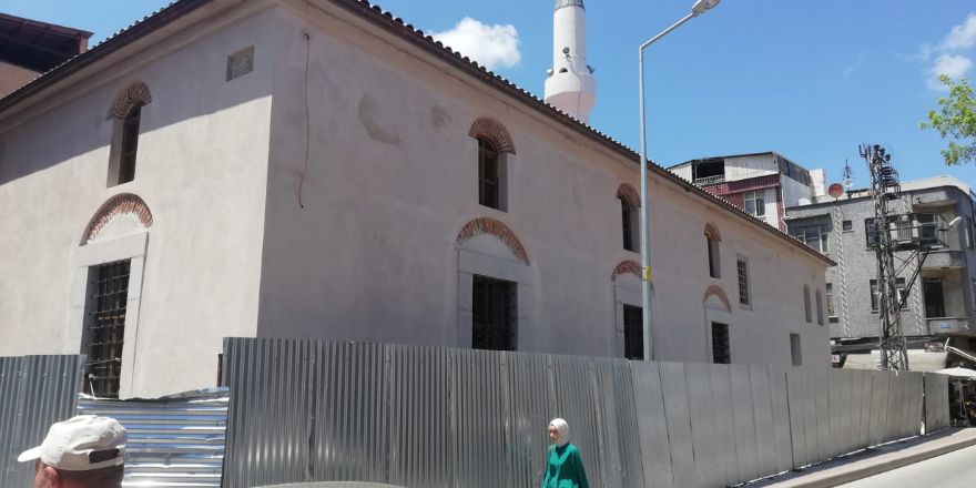 canakkale-koprusu-4-yilda-bitti-bafra-carsi-camii-halen-bitmedi4.jpg