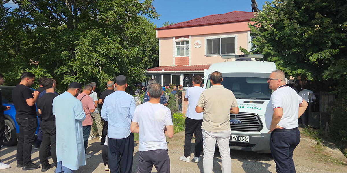 carsambada-kazada-olen-esra-turan-topraga-verildi-3.jpg
