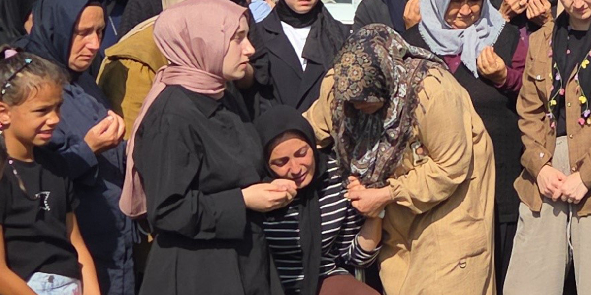 carsambada-kazada-olen-esra-turan-topraga-verildi1.jpg