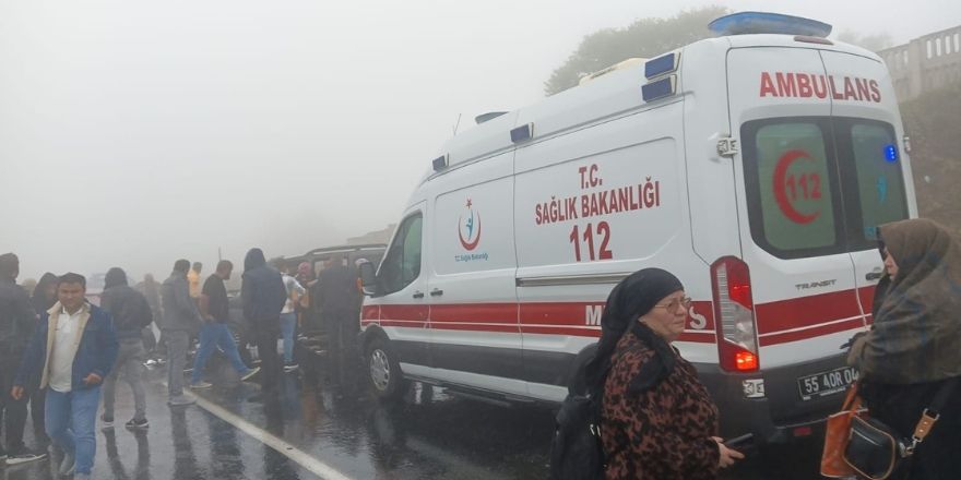 cenaze-donusu-alacam-kizlan-yolunda-feci-kaza-003.jpg