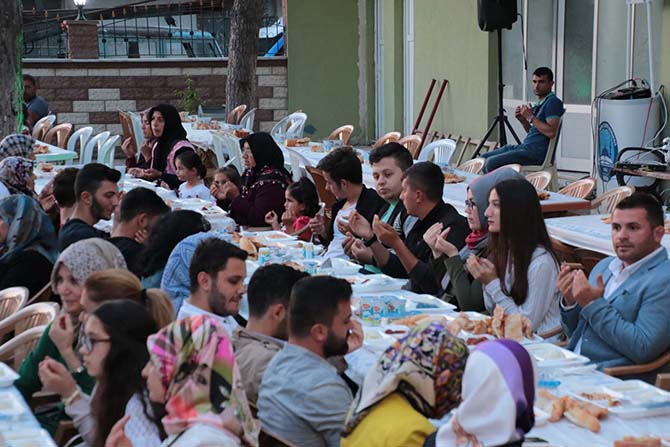 cetinkaya-halk-iftari-(9).jpg