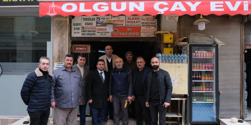 cetinkayalilar-muhtar-adayi-ahmet-erdemle-elele-gonul-gonule-oldular-010.png