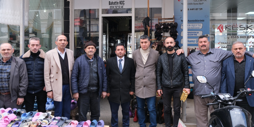 cetinkayalilar-muhtar-adayi-ahmet-erdemle-elele-gonul-gonule-oldular-014.png