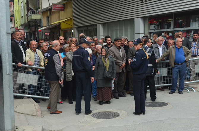 chp-genel-baskani-kemal-kilicdaroglu-bafrada--006.jpg