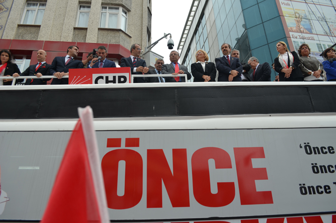 chp-genel-baskani-kemal-kilicdaroglu-bafrada-partililere-hitap-etti.-029.jpg