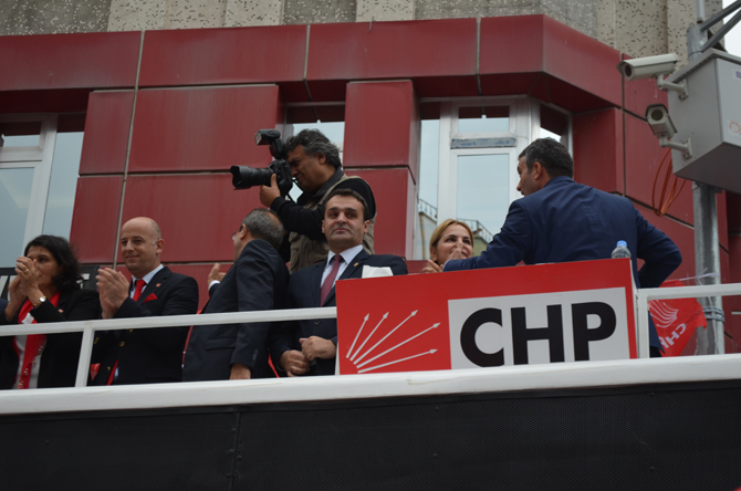 chp-genel-baskani-kemal-kilicdaroglu-bafrada-partililere-hitap-etti.-039.jpg