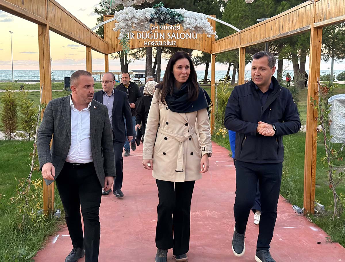 cigdem-karaaslan-geyikkosandaki-yeni-tesisleri-inceledi-001.jpg