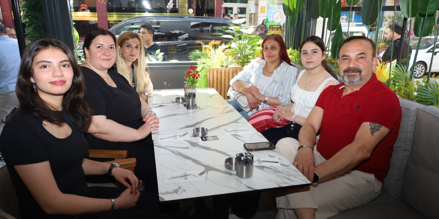 cikolata-kalitesiyle-dikkat-ceken-mekan-bafrada-hizmete-girdi-005.png