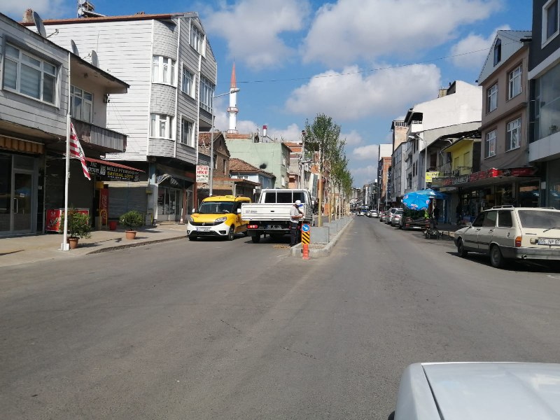 Alaçam Caddesi Yeşilleniyor