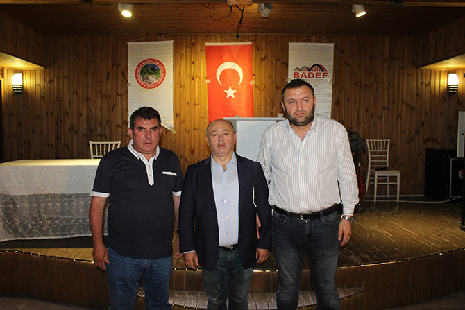 derler-koyu-istanbulda-iftarda-bir-araya-geldi-13.jpg