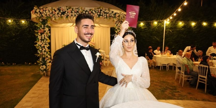 dila-baki-agdeniz-hayat-boyu-mutluluga-evet-dedi-011.jpg