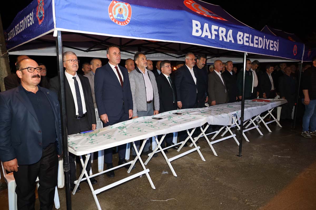 dramadan-kapikayaya-uzanan-cumhuriyet-sevgisi-nesilleri-bulusturdu-17.jpg