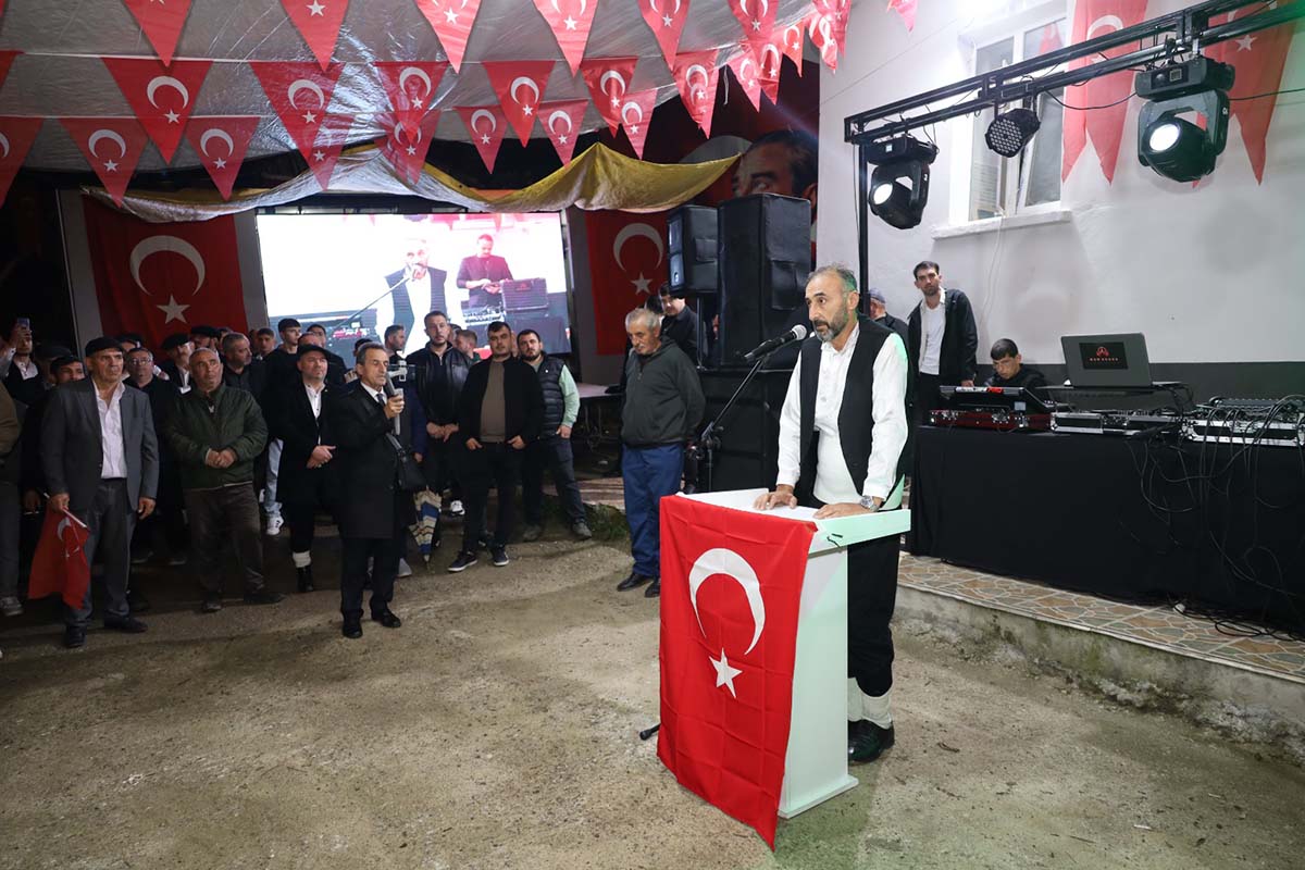 dramadan-kapikayaya-uzanan-cumhuriyet-sevgisi-nesilleri-bulusturdu-19.jpg