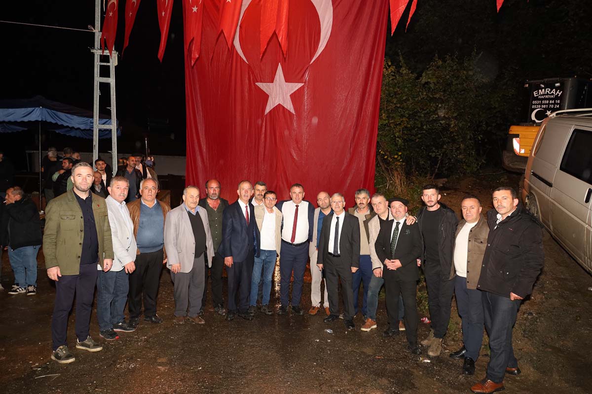 dramadan-kapikayaya-uzanan-cumhuriyet-sevgisi-nesilleri-bulusturdu-30.jpg
