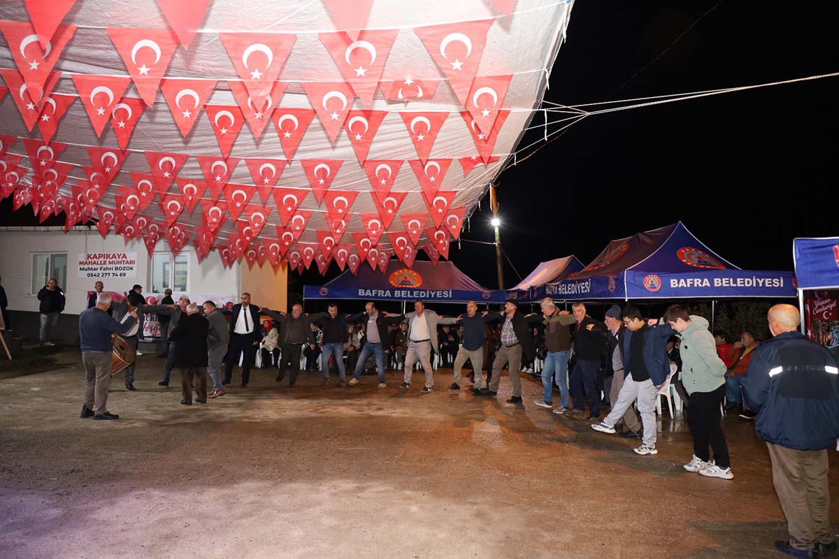 dramadan-kapikayaya-uzanan-cumhuriyet-sevgisi-nesilleri-bulusturdu-7.jpg