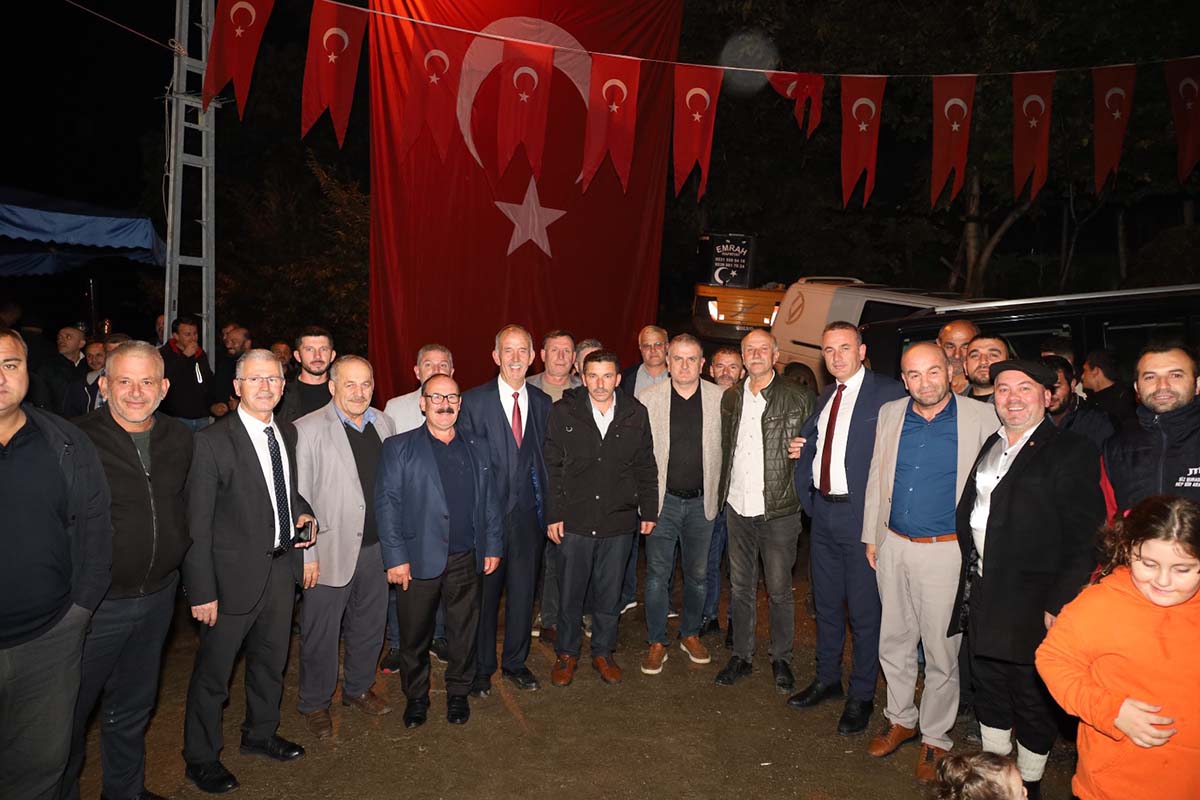 dramadan-kapikayaya-uzanan-cumhuriyet-sevgisi-nesilleri-bulusturdu-9.jpg