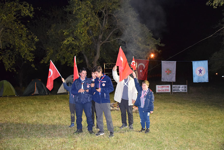 Baba-Oğul İzci kampında