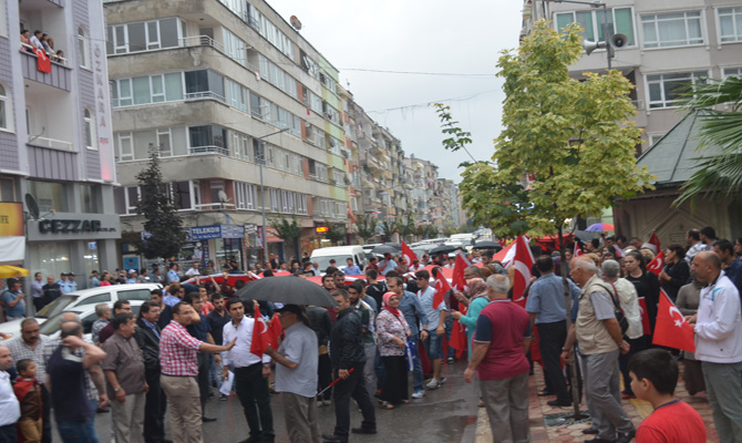 Bafra ülkü ocaklrı şehitler için yürüdü