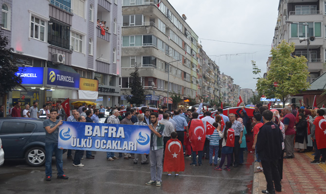 Bafra ülkü ocaklrı şehitler için yürüdü