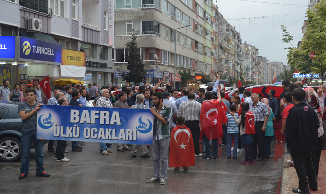 Bafra ülkü ocaklrı şehitler için yürüdü