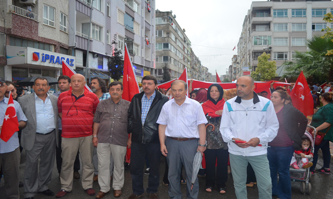 Bafra ülkü ocaklrı şehitler için yürüdü