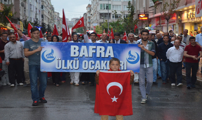 Bafra ülkü ocaklrı şehitler için yürüdü