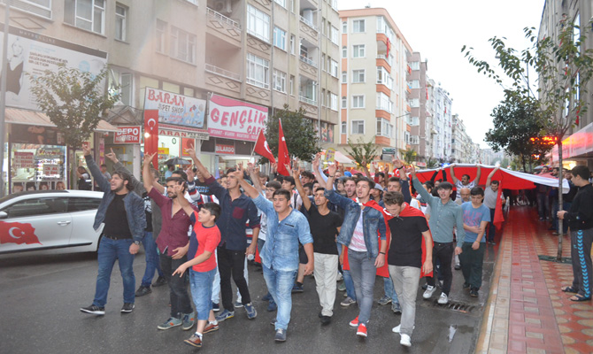 Bafra ülkü ocaklrı şehitler için yürüdü