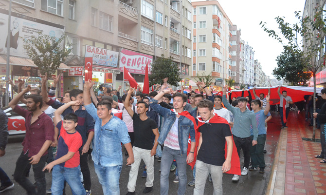 Bafra ülkü ocaklrı şehitler için yürüdü