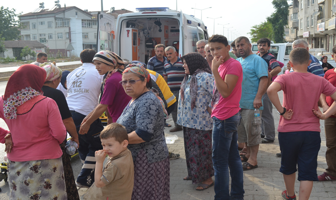 Bafrada 15 Yaşındaki Çocuğa Çarpıp Kaçtı